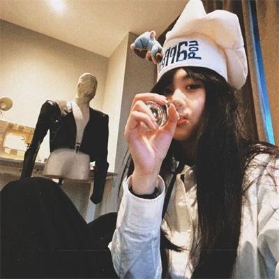 美女与液体人